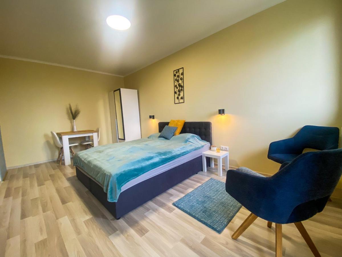 Fresh Smartly Designed Studio Flat & Sunny Balcony Budapest Luaran gambar