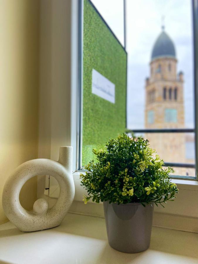 Fresh Smartly Designed Studio Flat & Sunny Balcony Budapest Luaran gambar